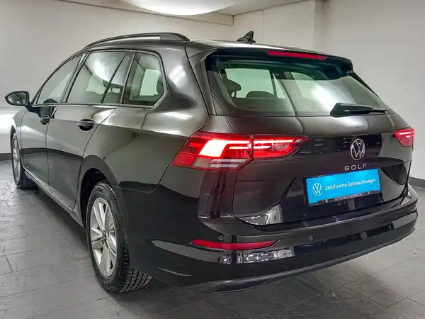 VW Golf VIII Variant 8 Life 2.0 TDI ACC Licht&Sicher Winterpaket (5/20)
