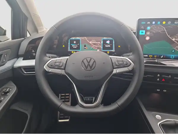 VW Golf Life 1.5 TSI (11/16)