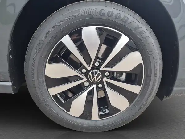 VW Golf Life 1.5 TSI (16/16)