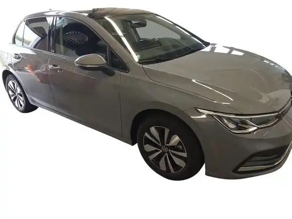 VW Golf VIII 8 MOVE 1.0 eTSI 5JGar Pano ACC StHzg (3/9)