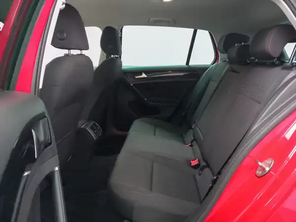 VW Golf VII SOUND 1.4 TSI App ACC Spiegel+ Navi Park-Lenk (12/21)