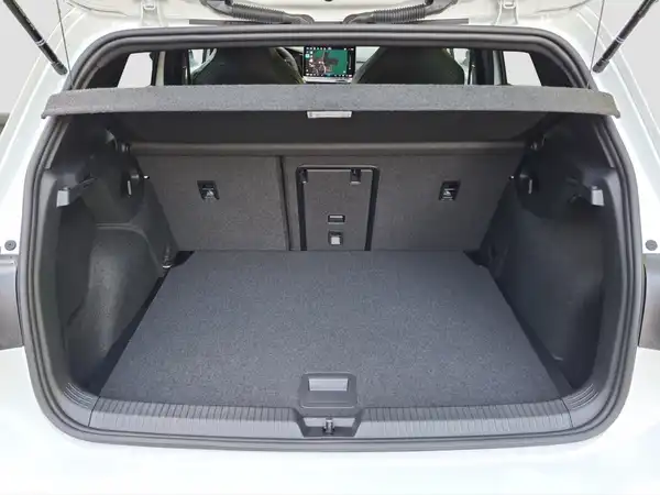 VW Golf R-Line 1.5 e TSI (13/16)