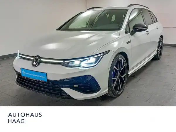 VW Golf VIII Variant R 2.0 TSI 4M AHK IQ.Assist  black MATRX ACC (1/21)