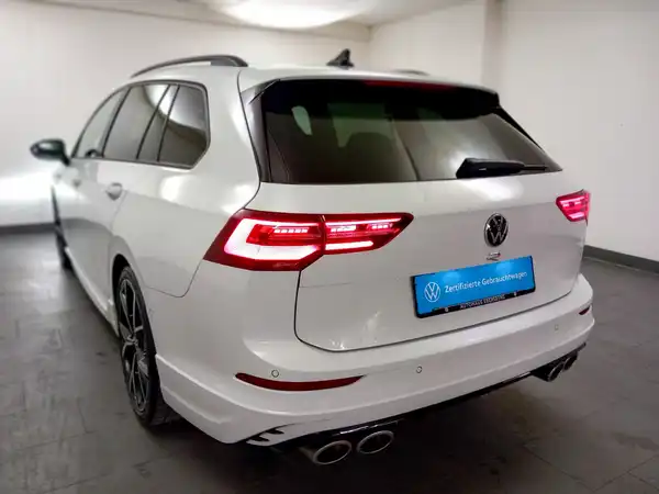 VW Golf VIII Variant R 2.0 TSI 4M AHK IQ.Assist black MATRX ACC (20/21)