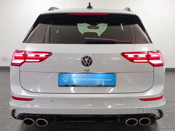 VW Golf VIII Variant R 2.0 TSI 4M AHK IQ.Assist black MATRX ACC (6/21)