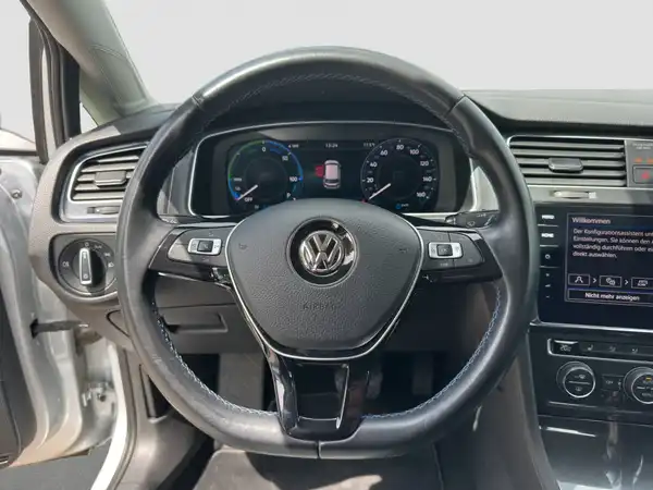 VW Golf VII e-Golf Combo virtual Alarm W-Pumpe Kamera (11/17)