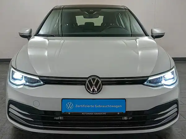 VW Golf VIII 8 STYLE 1.5 TSI 5JGar DCC App Alarm DAB MATRX Pano (3/19)