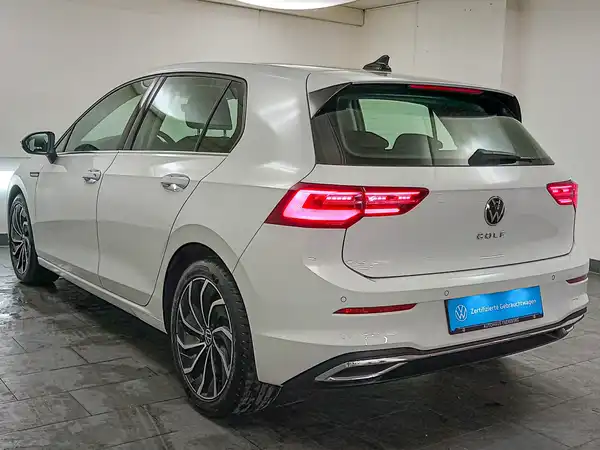 VW Golf VIII 8 STYLE 1.5 TSI 5JGar DCC App Alarm DAB MATRX Pano (5/19)