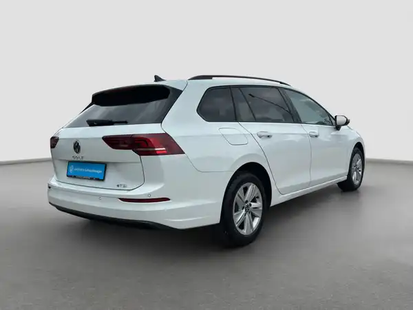 VW Golf VIII Variant 8 LIFE 1.5 eTSI 5JGar StandHzg 4xSHZ AHK (5/16)