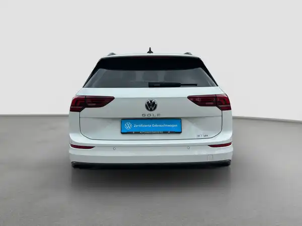 VW Golf VIII Variant 8 LIFE 1.5 eTSI 5JGar StandHzg 4xSHZ AHK (6/16)