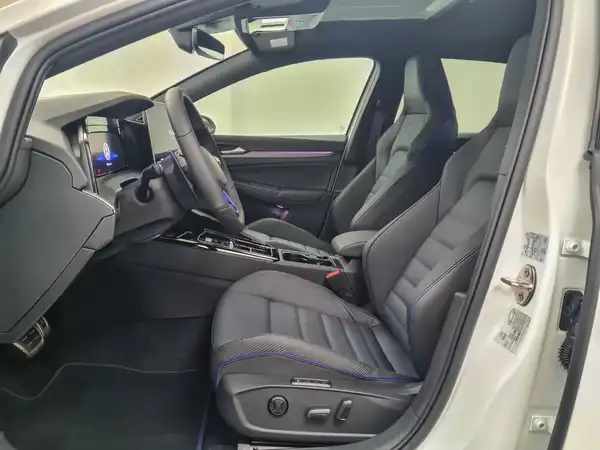 VW Golf R BLACK EDITION 2.0 TSI 4M (8/19)