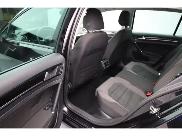 VW Golf VII 1.5 TSI ACT BlueMotion Highline (12/26)
