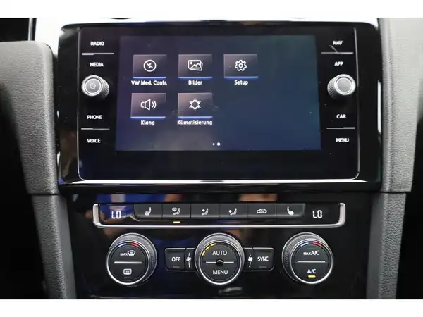 VW Golf VII 1.5 TSI ACT BlueMotion Highline (21/26)