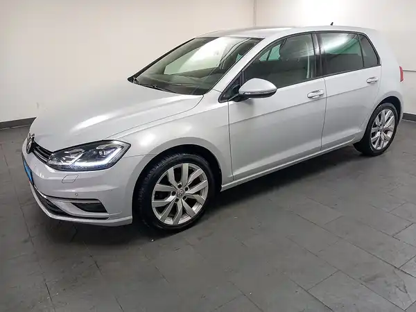 VW Golf 1.0 TSI LED Sound Navi ACC (2/21)