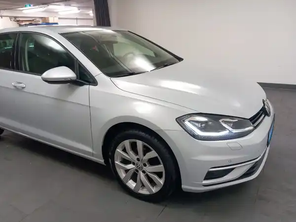 VW Golf 1.0 TSI LED Sound Navi ACC (18/21)