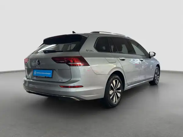 VW Golf VIII Variant Life 1.5 eTSI (5/16)