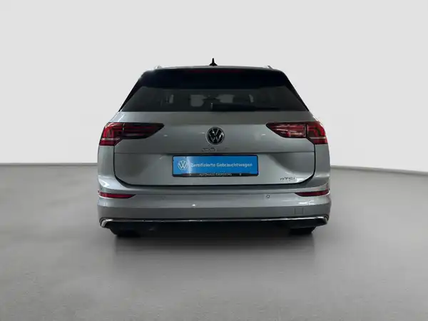 VW Golf VIII Variant Life 1.5 eTSI (6/16)