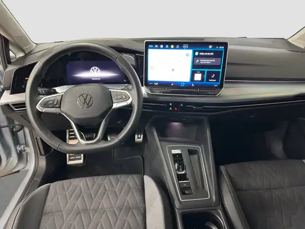 VW Golf VIII Variant Life 1.5 eTSI (10/16)