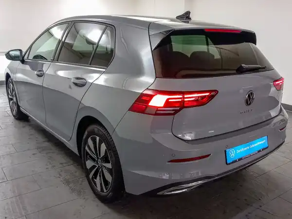 VW Golf MOVE ACC Navi RFK Lenk-bhz Klima SHZ (5/21)