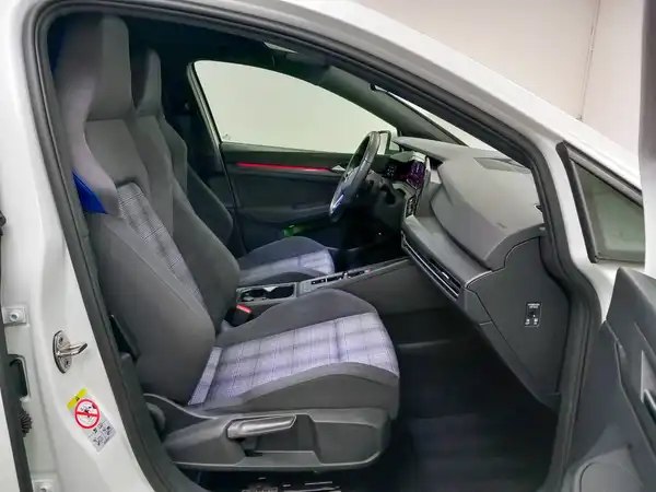 VW Golf GTE 1.4 eHybrid ACC DAB Navi App LichtAssist (17/20)