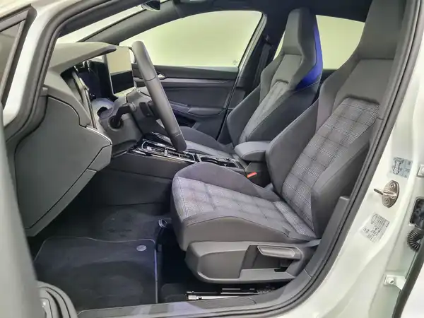 VW Golf GTE 1.5 eHybrid (8/19)