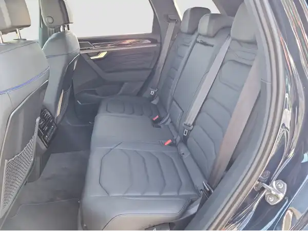 VW Touareg R 3.0 V6 eHybrid (9/16)