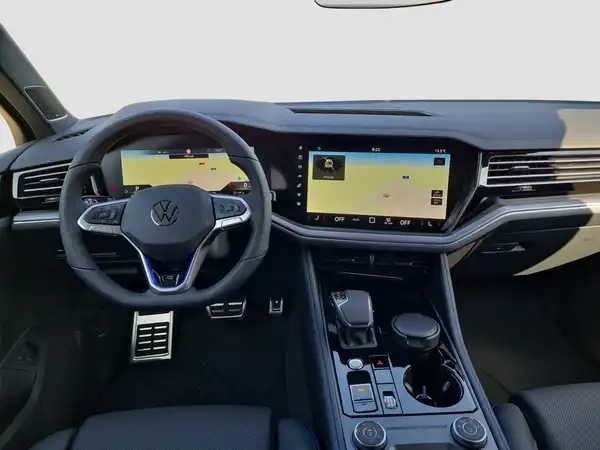 VW Touareg R 3.0 V6 eHybrid (10/16)
