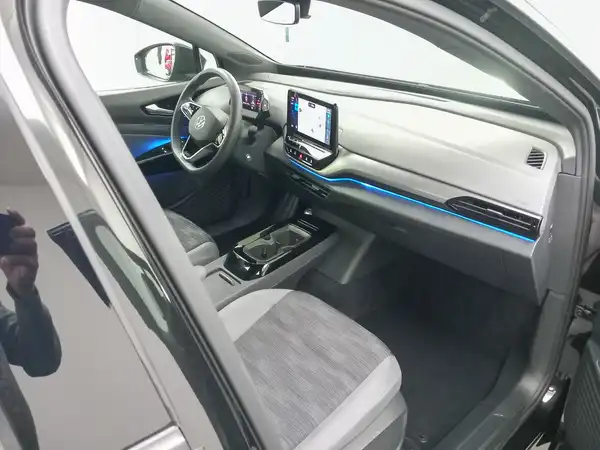 VW ID.4 Pure DC-Max NavPro QI Schuko 52kWh (16/22)