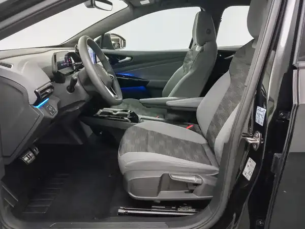 VW ID.4 Pure DC-Max NavPro QI Schuko 52kWh (9/22)