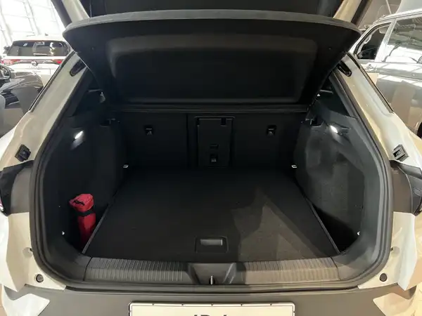 VW ID.4 Pro (12/16)