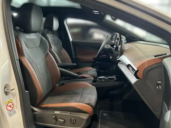 VW ID.4 Pro (15/16)