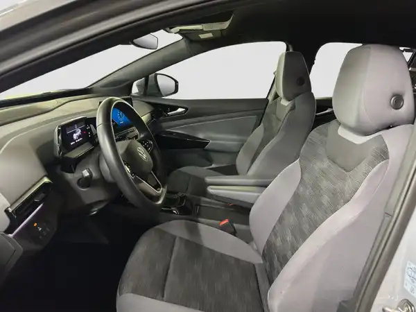 VW ID.4 Pro Performance ACC Navi LED Connect (8/16)