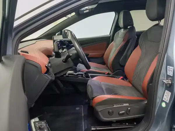 VW ID.5 Pro Performance Assist Design+ ergo MATRX AHK (8/20)