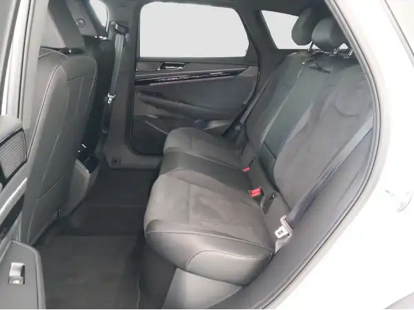 VW ID.7 Tourer Pro (9/16)
