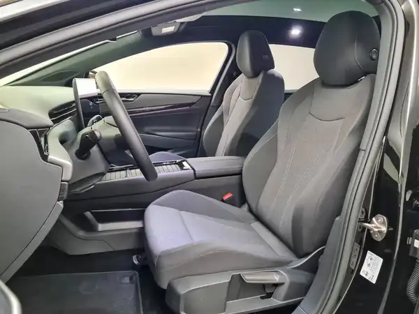 VW ID.7 Pro 77 kWh (8/18)