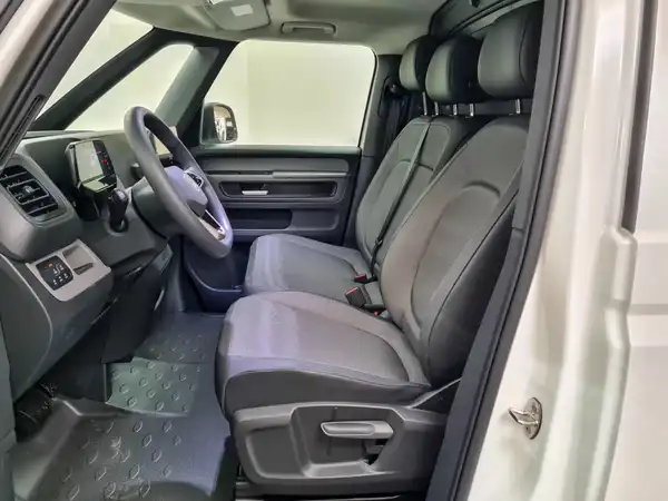 VW ID. Buzz Cargo Pro (8/15)