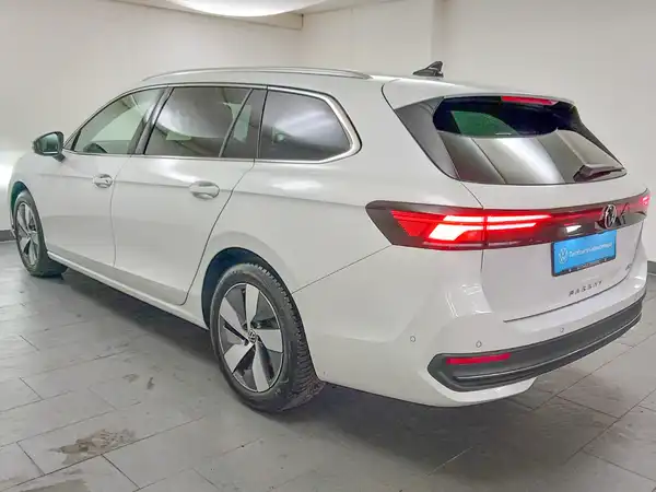 VW Passat Variant 2024 NEU 1.5 TI Business IQ.Assist+ TrailerAssist (5/18)