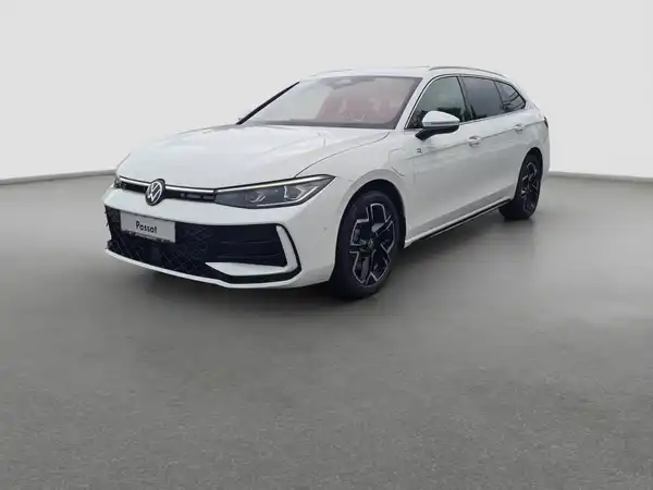 VW Passat R-Line 1.5 eHybrid (2/17)