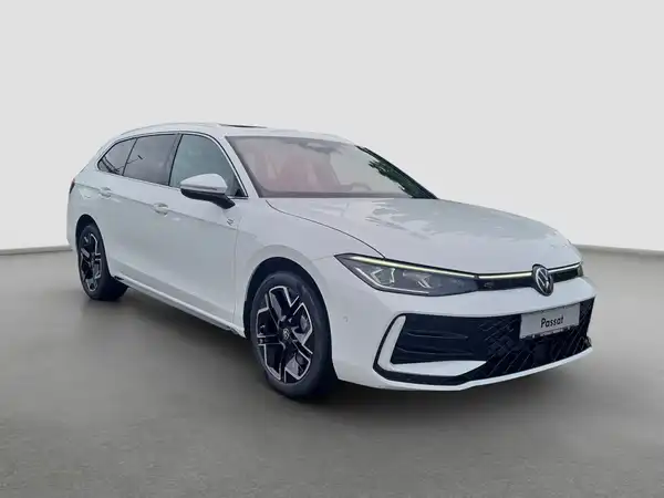 VW Passat R-Line 1.5 eHybrid (4/17)