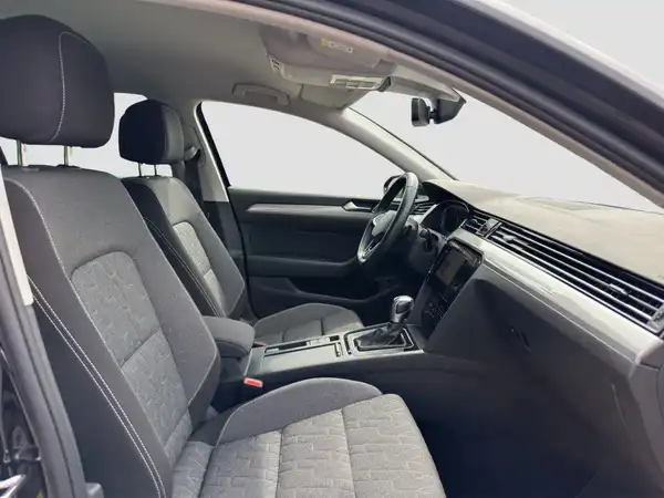VW Passat Variant GTE 1.4 eHybrid Business AHK Navi Kamera (14/16)