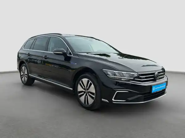 VW Passat Variant GTE 1.4 eHybrid Business AHK Navi Kamera (4/16)