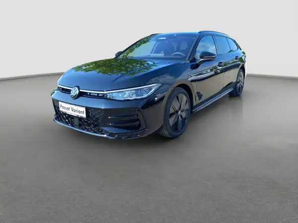 VW Passat R-Line 2.0 TDI 4M (2/17)