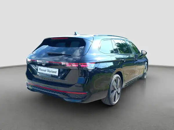 VW Passat R-Line 2.0 TDI 4M (5/17)