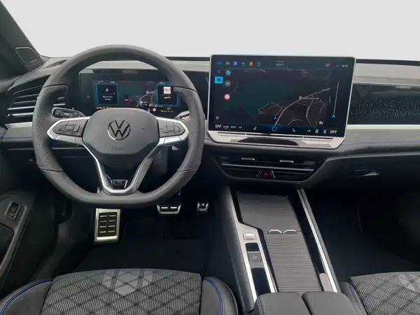 VW Passat R-Line 2.0 TDI 4M (10/16)