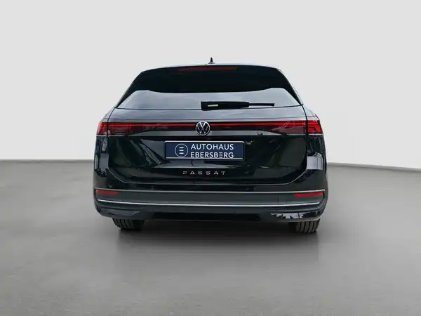 VW Passat Business 2.0 TDI (6/17)