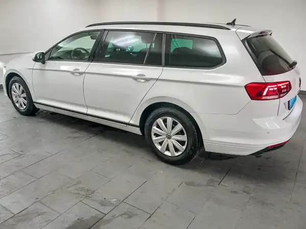 VW Passat Variant 2.0 TDI Business Navi App Sthzg Spur Assist LED (5/20)