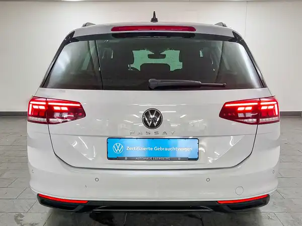 VW Passat Variant 2.0 TDI Business Navi App Sthzg Spur Assist LED (6/20)
