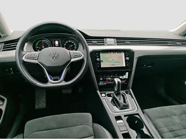 VW Passat GTE Variant 1.4 eHybrid (9/15)