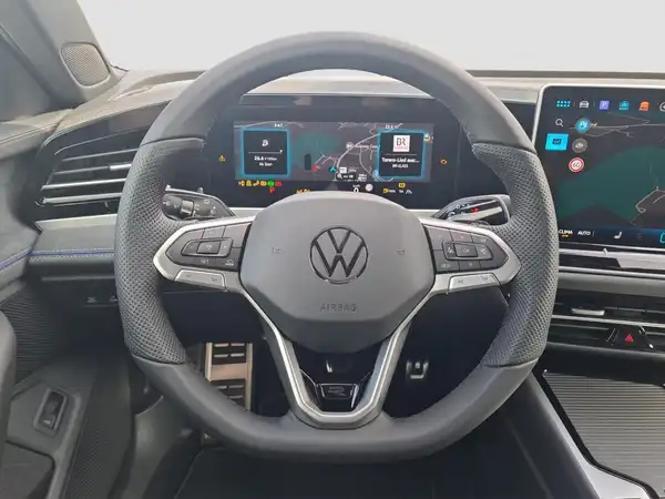 VW Passat R-Line 2.0 TDI 4M (11/17)