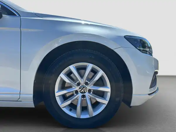 VW Passat Variant Business 2.0 TDI virtual DAB NaviPro Travel Assist (17/17)